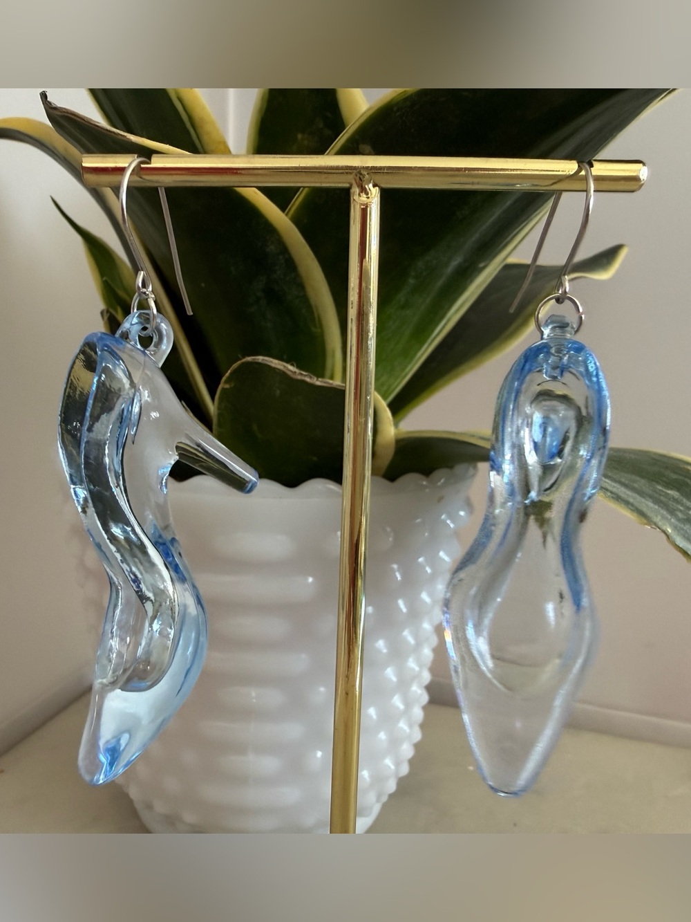 Glass Like Blue Heeled Earrings - Light Blue